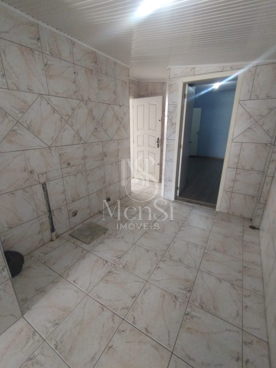 Casa para venda e locação com 3 dormitórios
