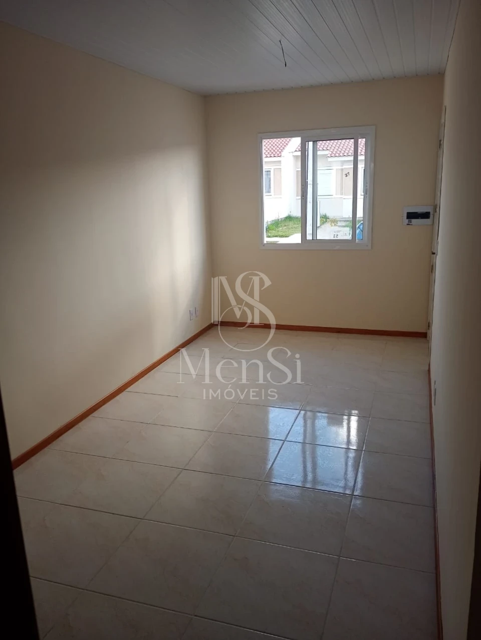 Casa 2 dormitórios - Cachoeirinha