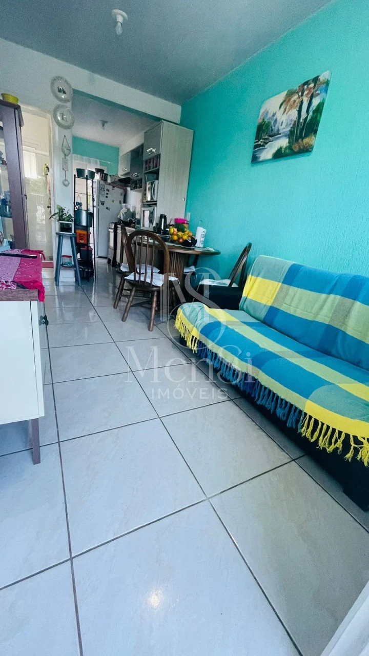 Casa 2 dormitórios - Cachoeirinha