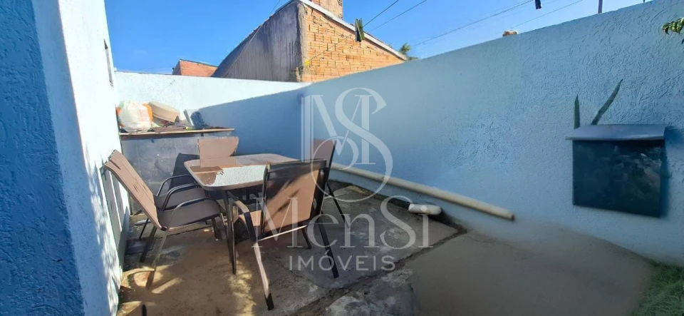 Casa 2 dormitórios - Cachoeirinha