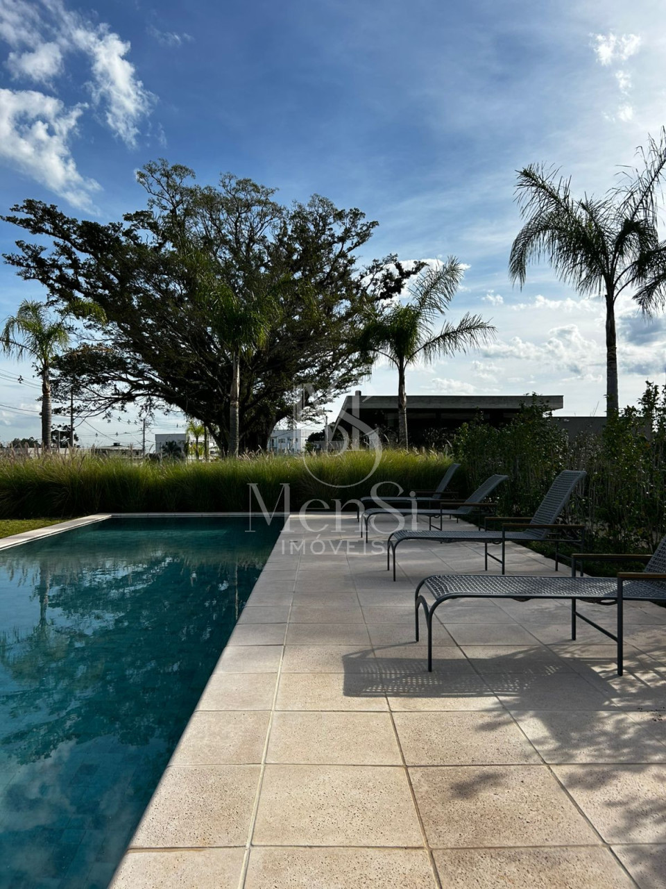 TERRENO ESQUINA CONDOMINIO MIRÁ