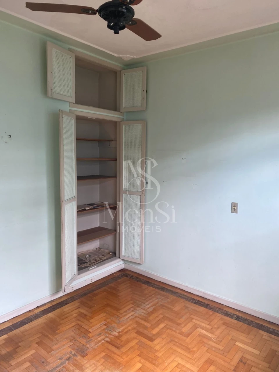 Casa 4 dormitórios - Porto Alegre