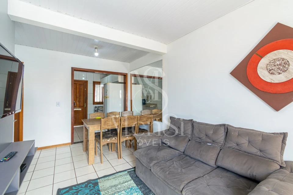 Casa 2 dormitórios - Cachoeirinha