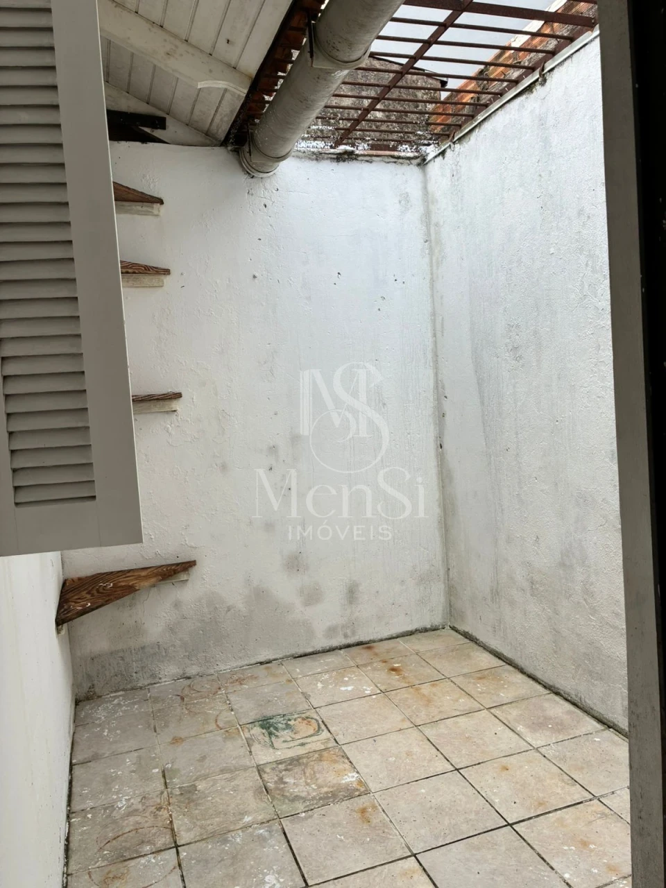 Casa 2 dormitórios em condomínio - Gravataí