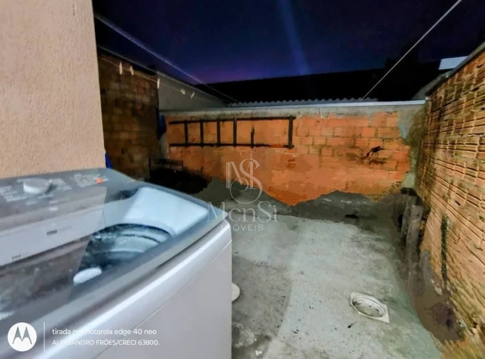 Casa 2 dormitórios - Cachoeirinha