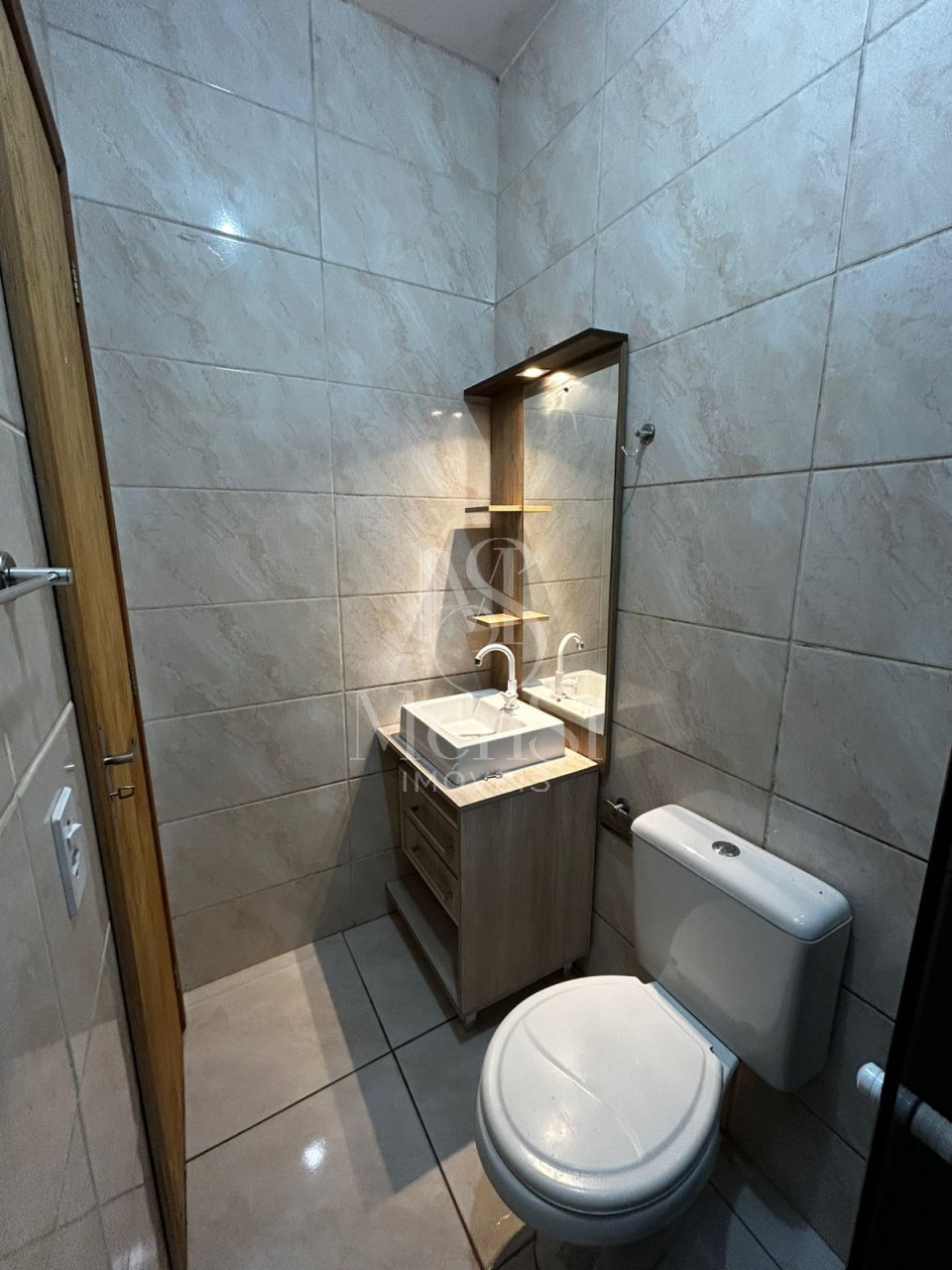 CASA SEMI MOBILIADA PARA LOCAÇÃO