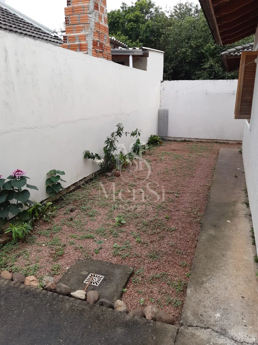 Casa 2 dormitórios - Cachoeirinha
