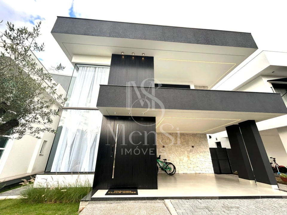 Sobrado com 3 suites no Alphaville