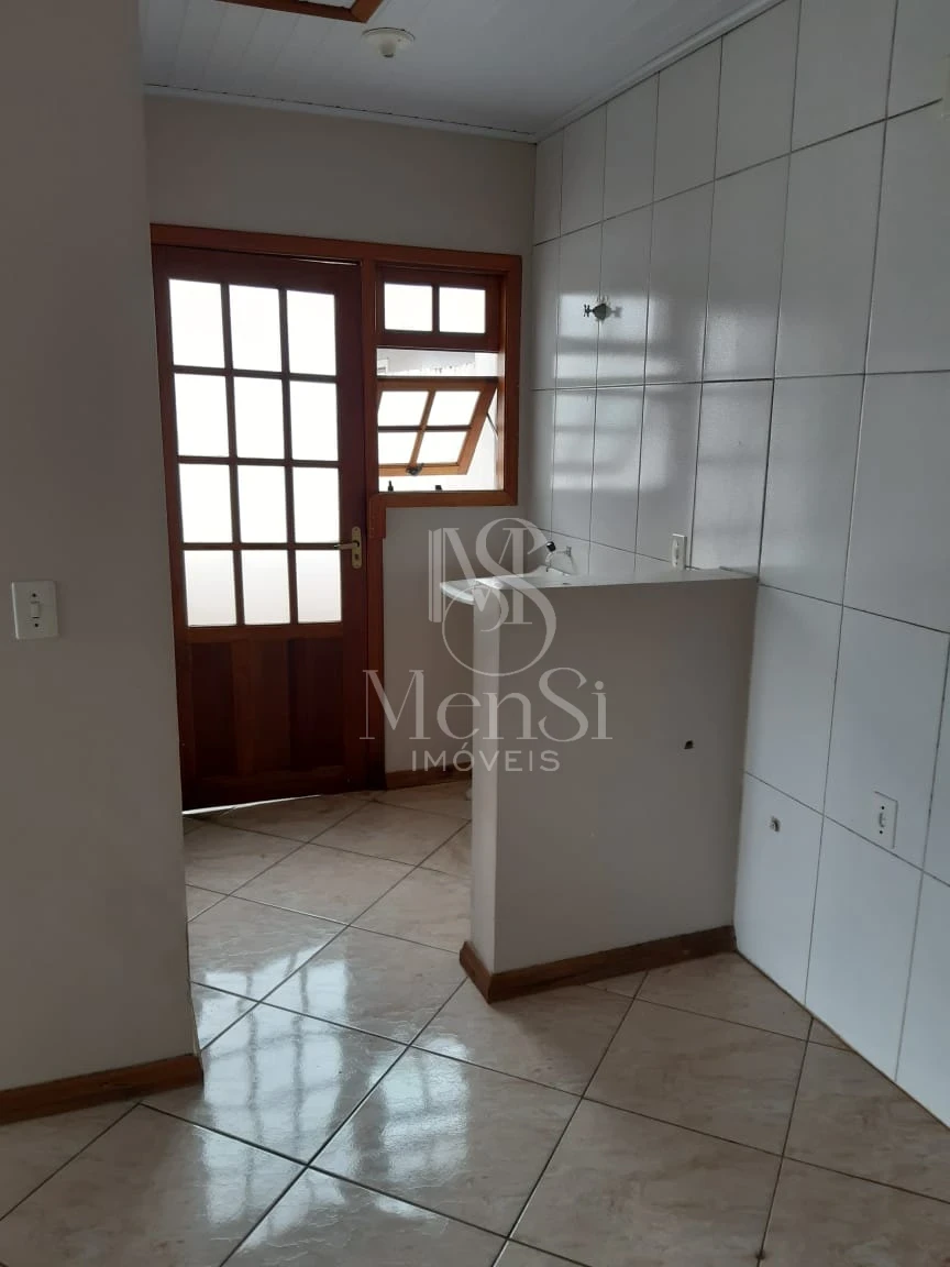Casa 2 dormitórios - Cachoeirinha