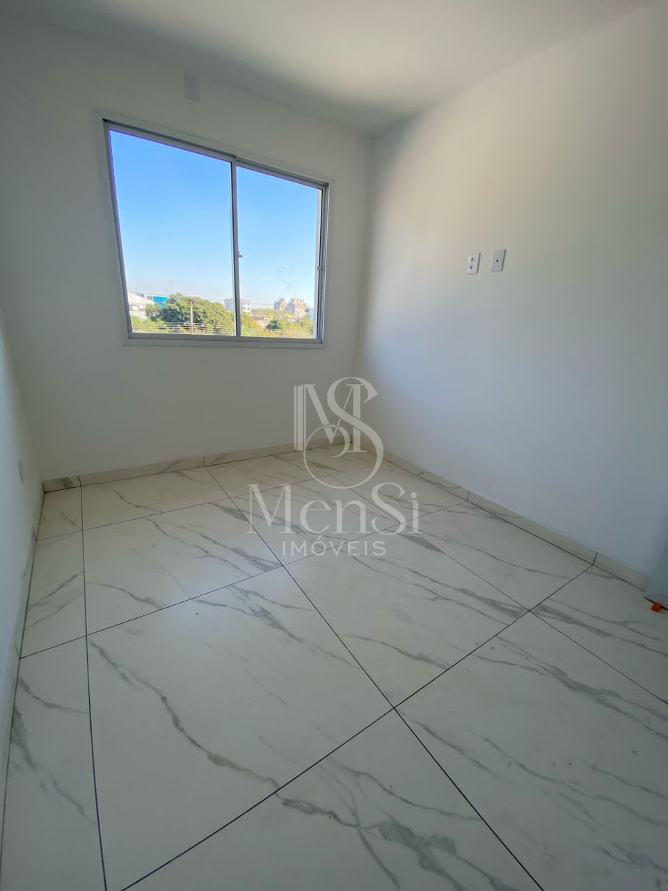 APARTAMENTO 2 DORMITÓRIOS - CENTRO