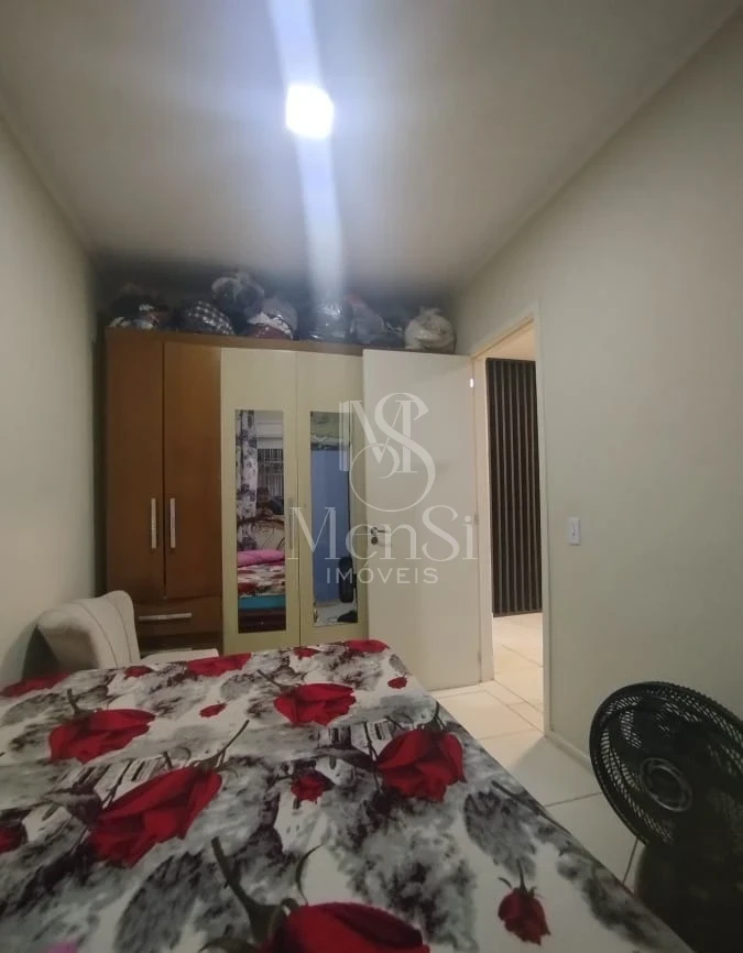 Casa com loja comercial