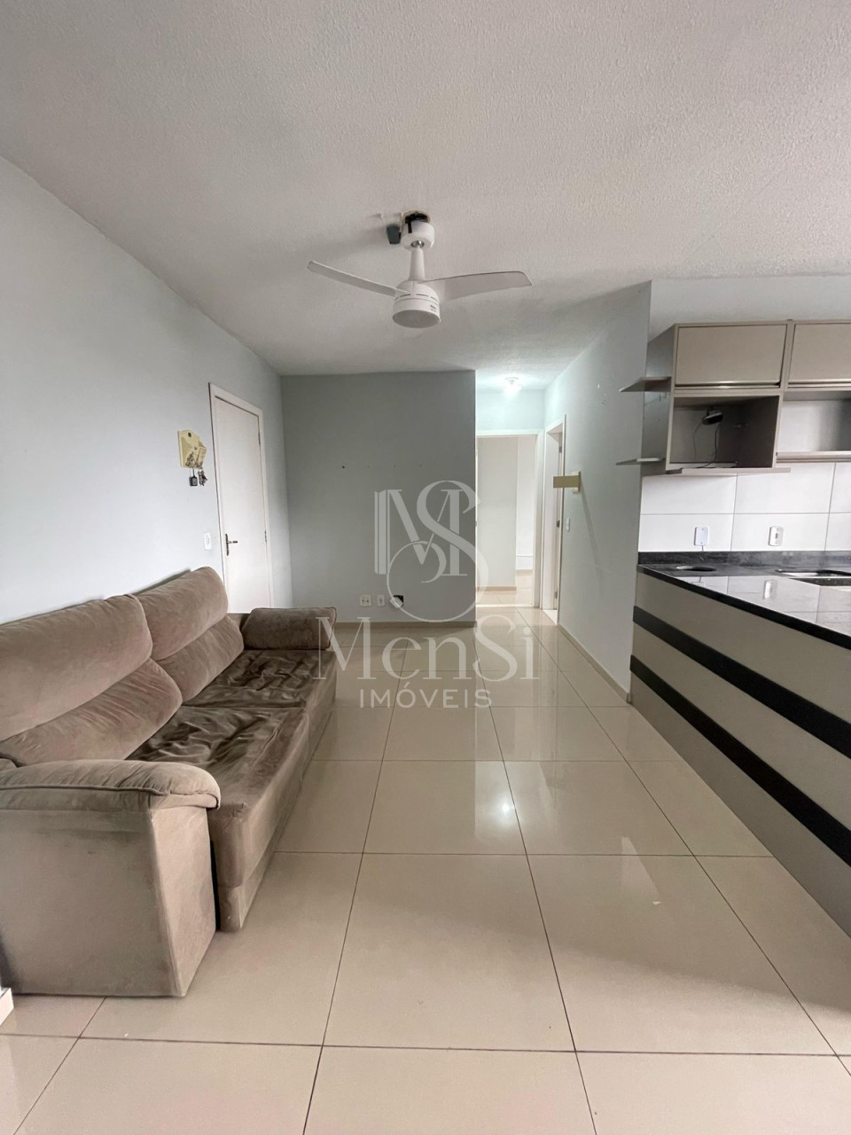 APARTAMENTO 2 DORMITÓRIOS - CAMBRUZZI