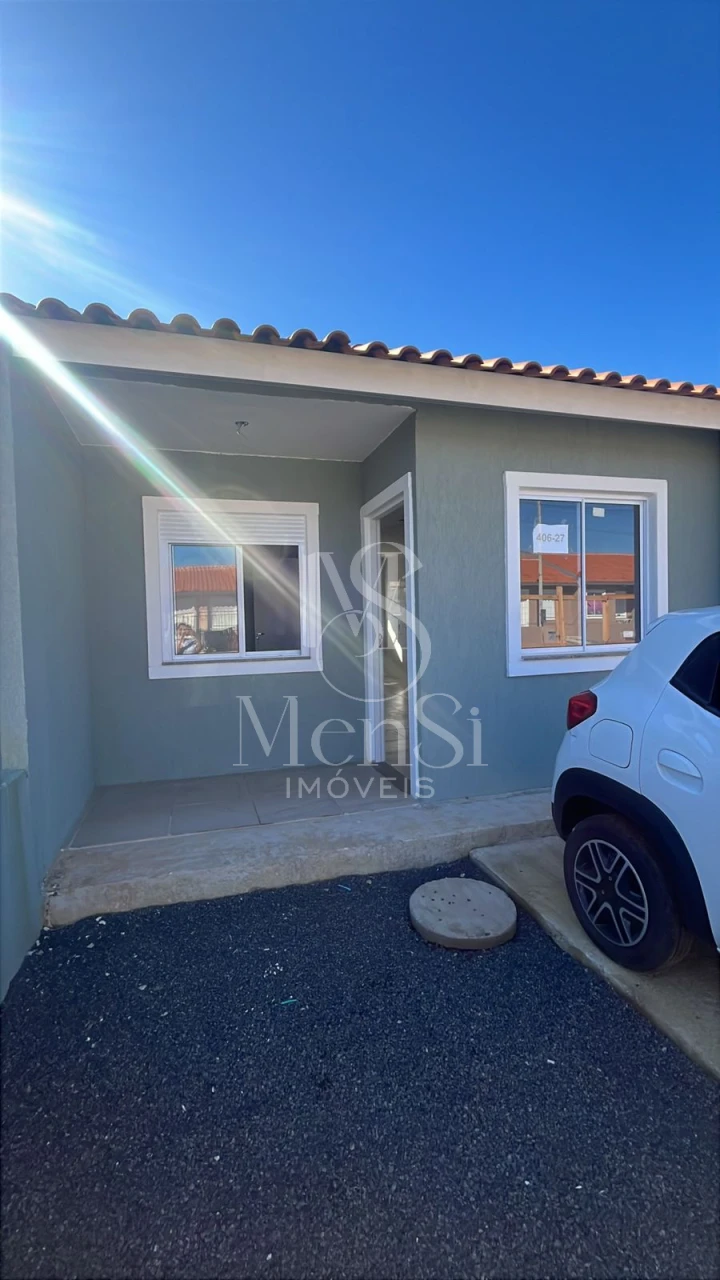 Casa 2 dormitórios - Cachoeirinha