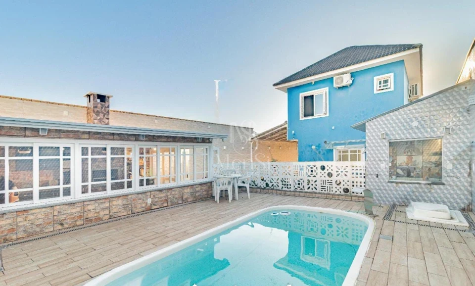 Sobrado 3 dormitórios - Cachoeirinha