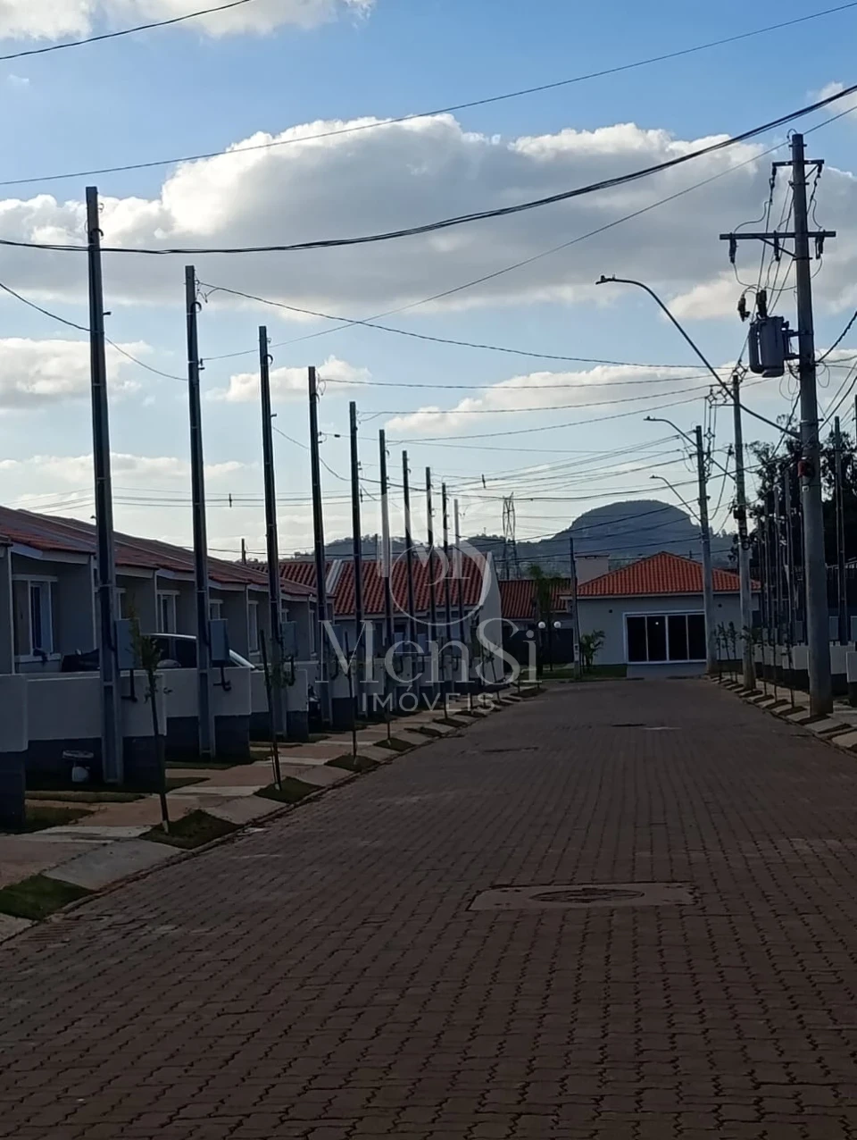 Casa 2 dormitórios - Cachoeirinha