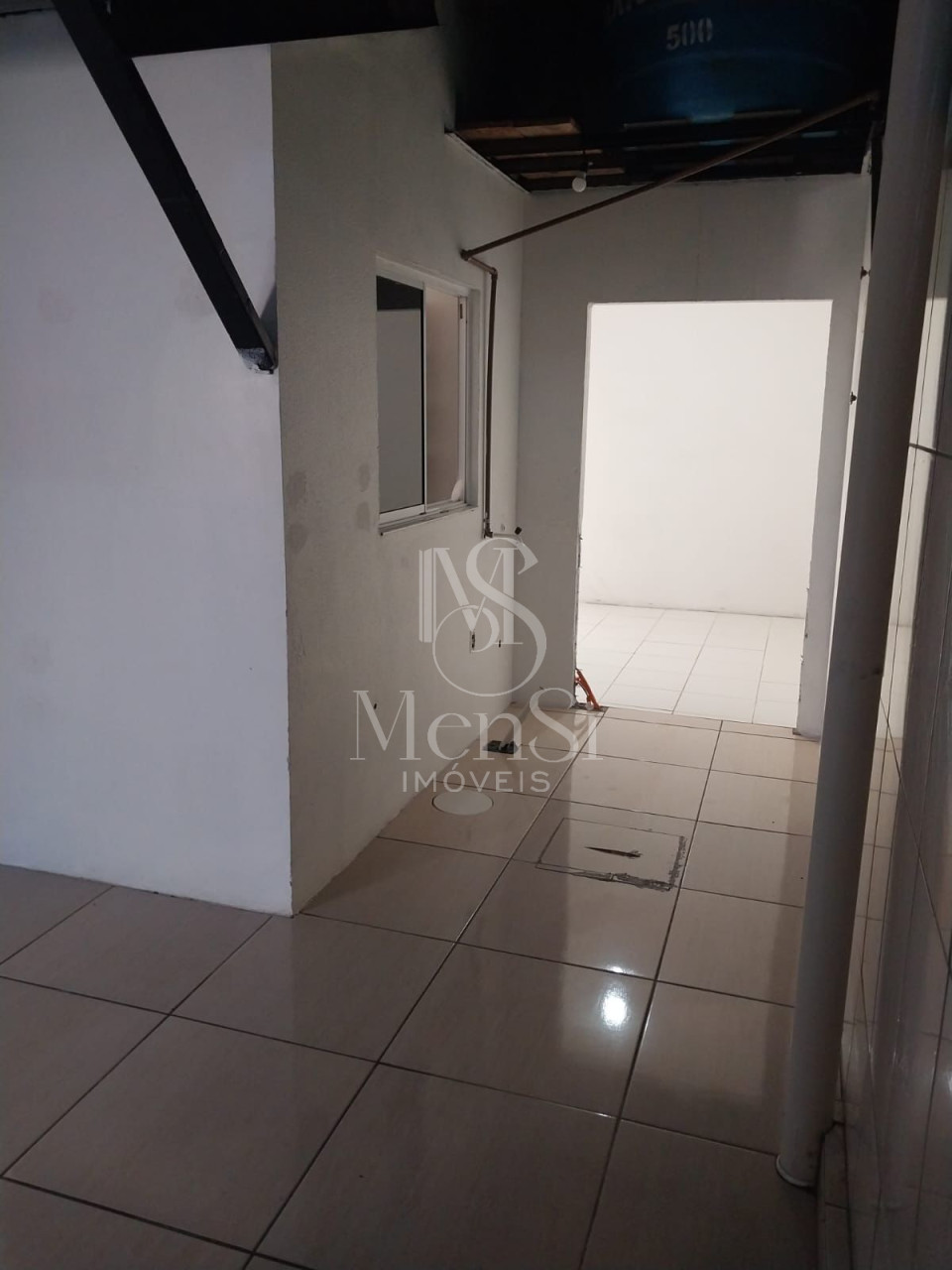 Casa a venda com 2 dormitórios