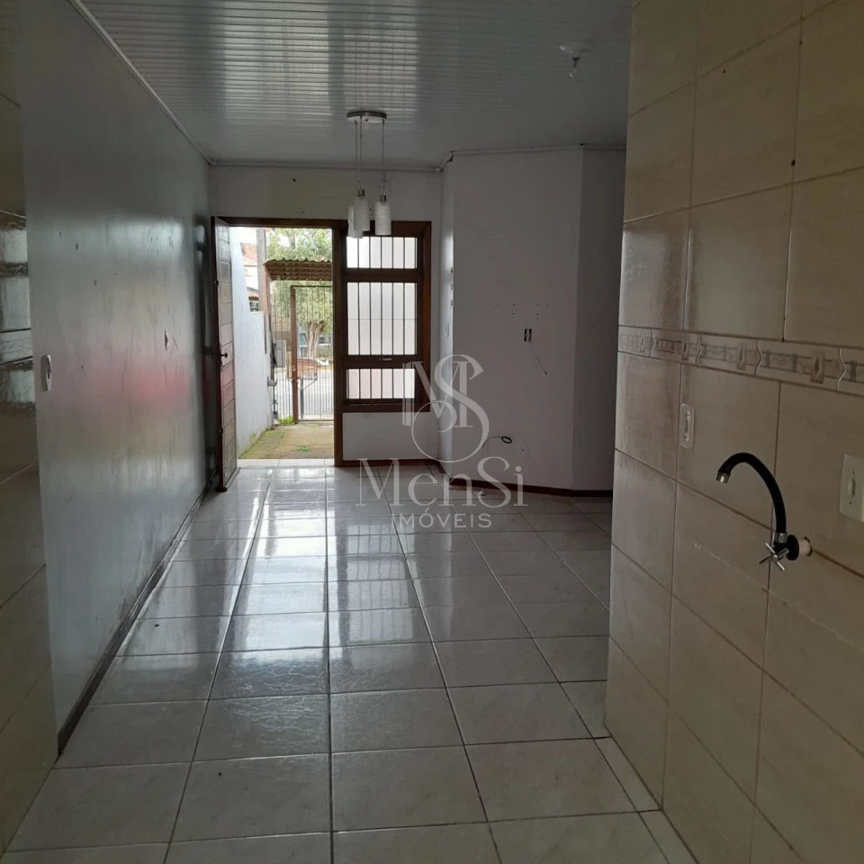 Casa 2 dormitórios - Cachoeirinha