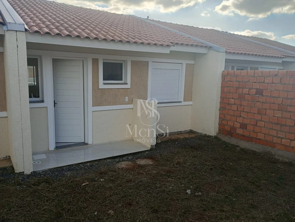 Casa 2 dormitórios - Cachoeirinha