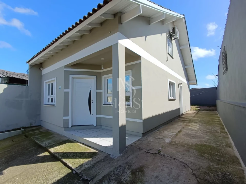 Casa 3 dormitórios - Cachoeirinha