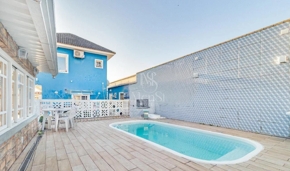 Sobrado 3 dormitórios - Cachoeirinha