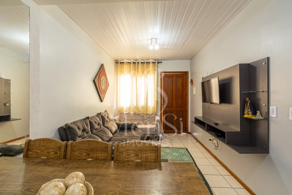 Casa 2 dormitórios - Cachoeirinha