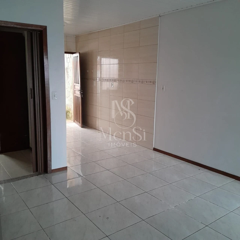 Casa 2 dormitórios - Cachoeirinha