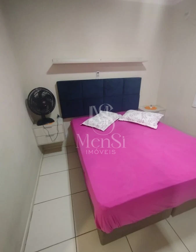 Casa com loja comercial