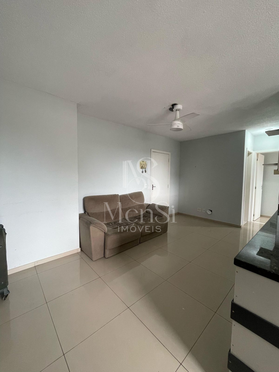 APARTAMENTO 2 DORMITÓRIOS - CAMBRUZZI