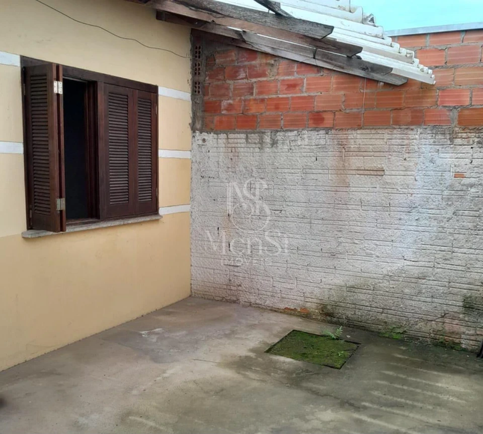 Casa 2 dormitórios - Cachoeirinha