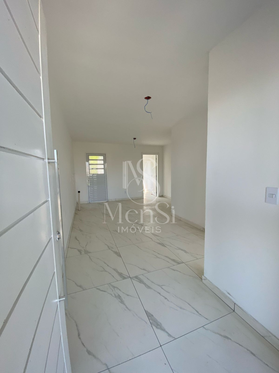 APARTAMENTO 2 DORMITÓRIOS - CENTRO