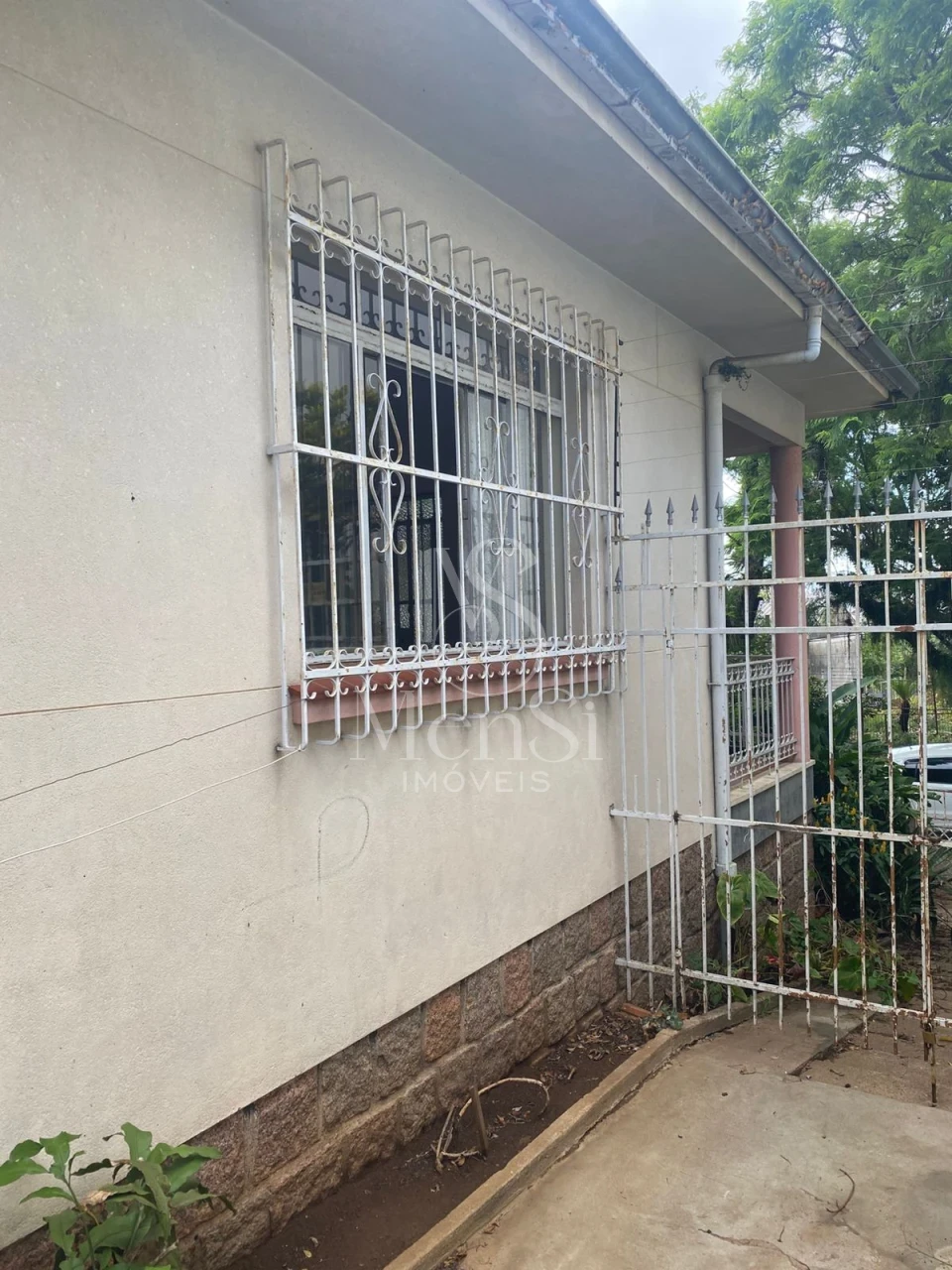 Casa 4 dormitórios - Porto Alegre