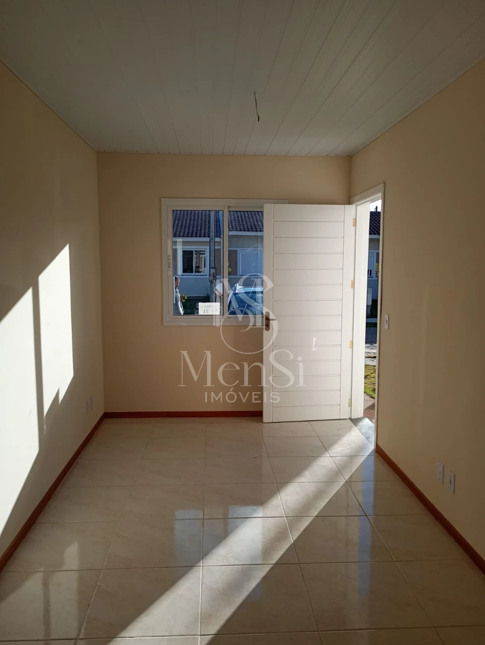 Casa 2 dormitórios - Cachoeirinha