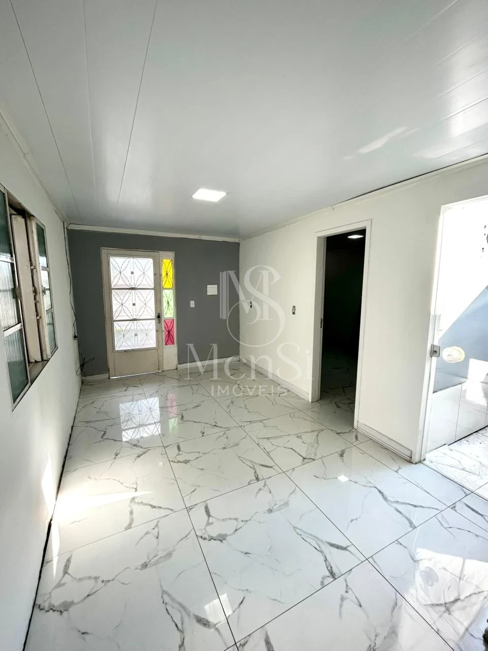 Casa 2 dormitórios - Cachoeirinha