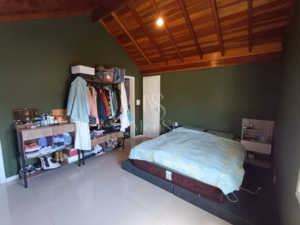 Casa 3 dormitórios - Cachoeirinha