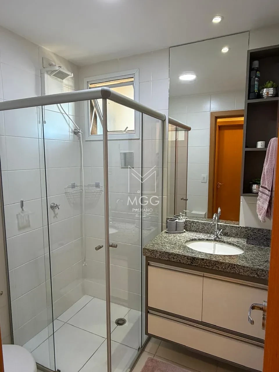 APARTAMENTO EDIFÍCIO TORRES INGLATERRA
