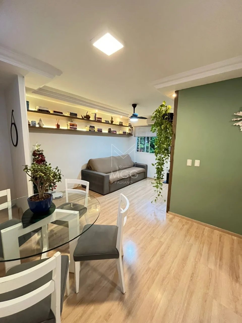 APARTAMENTO RESIDENCIAL DO LAGO 1
