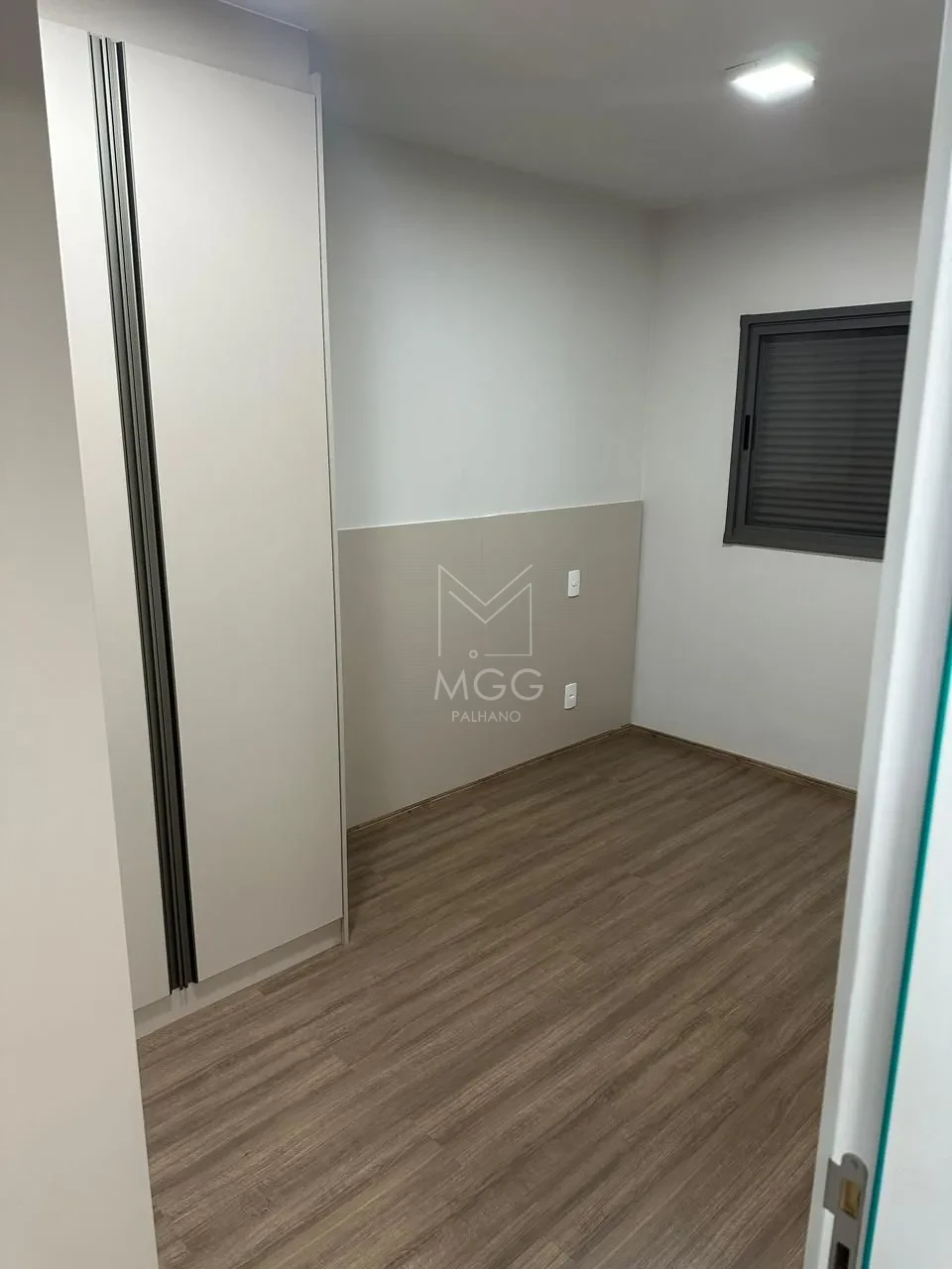 APARTAMENTO EDIFÍCIO CARMEL