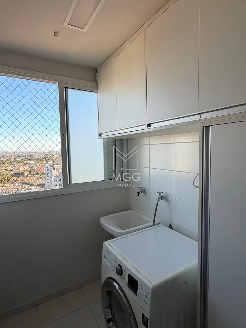 APARTAMENTO EDIFÍCIO TORRES INGLATERRA
