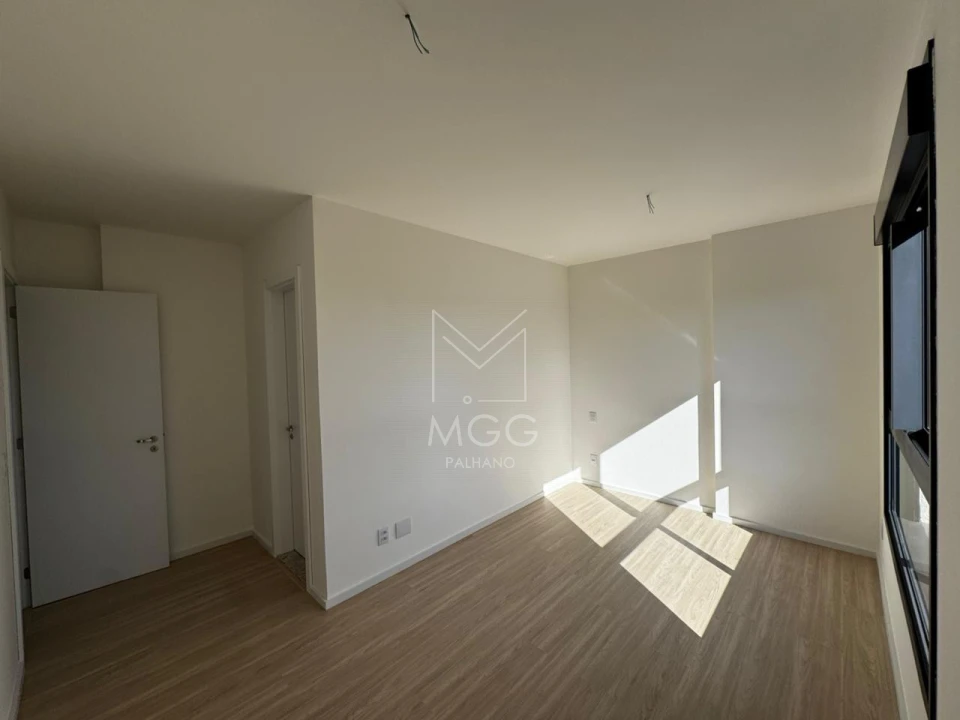 APARTAMENTO EDIFÍCIO SENSE