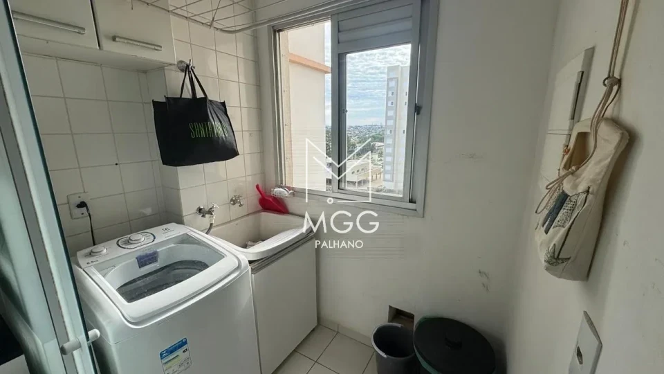 APARTAMENTO EDIFÍCIO PIAZZA DI ROMA