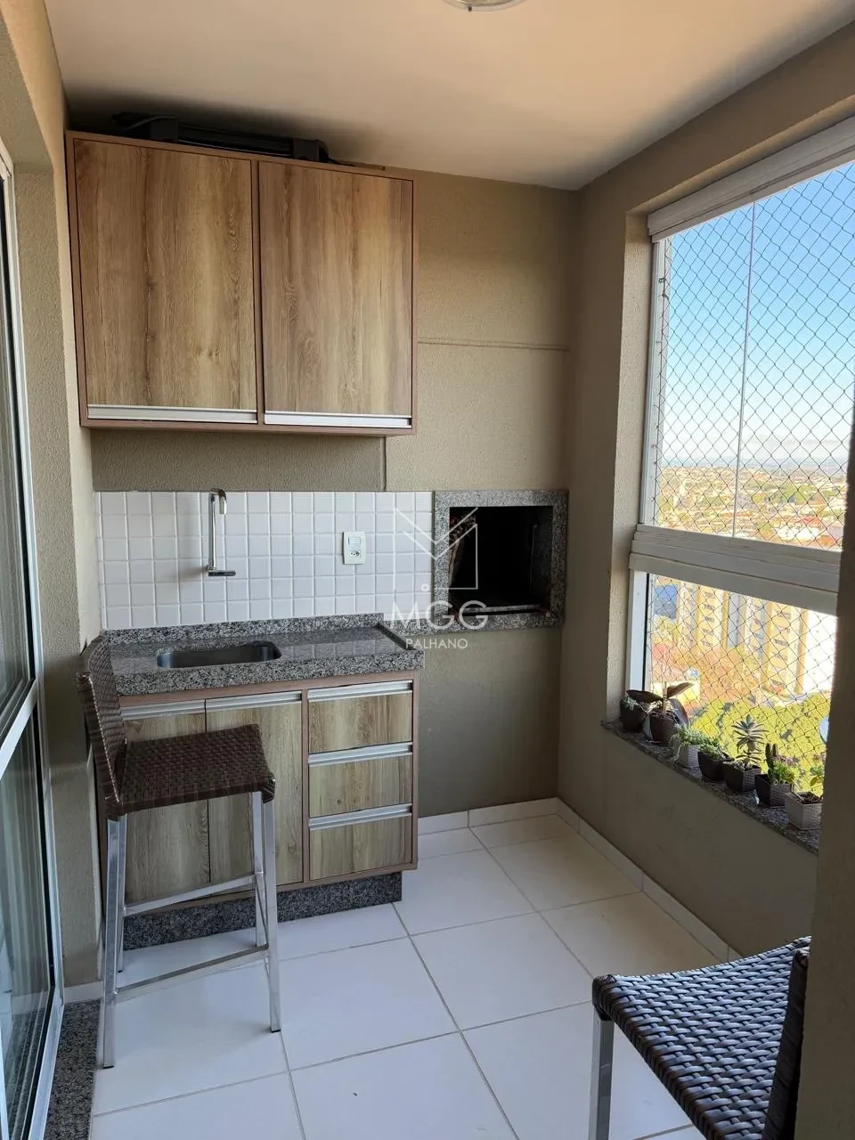 APARTAMENTO EDIFÍCIO TORRES INGLATERRA