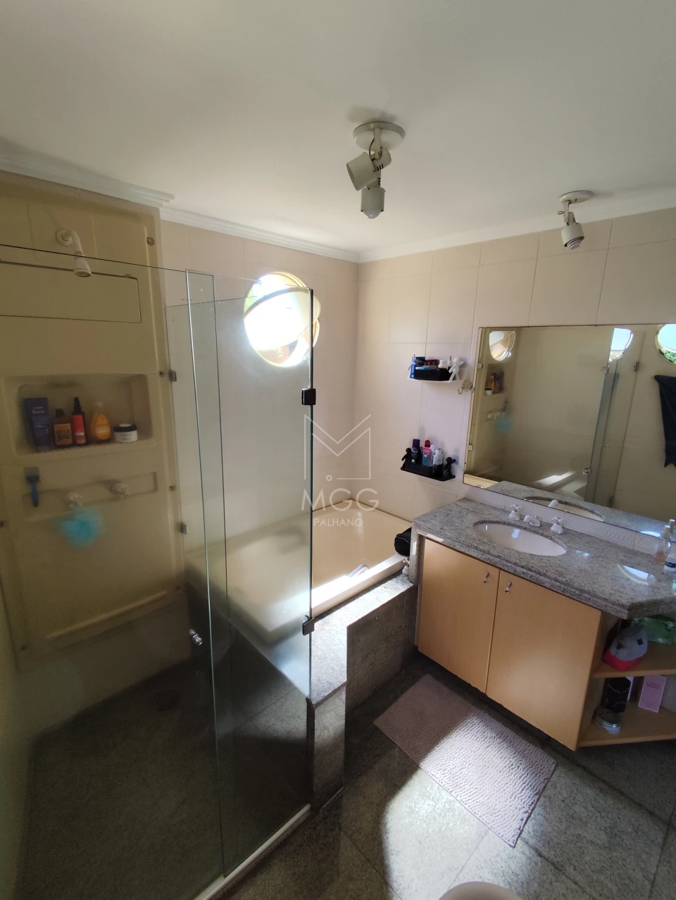 Condomínio Four Seasons Residence