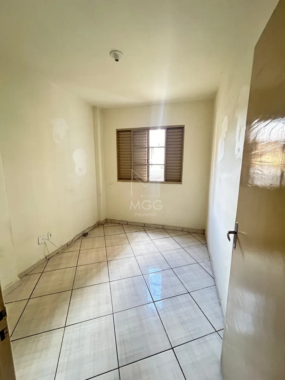 APARTAMENTO EDIFÍCIO CAVIÚNA