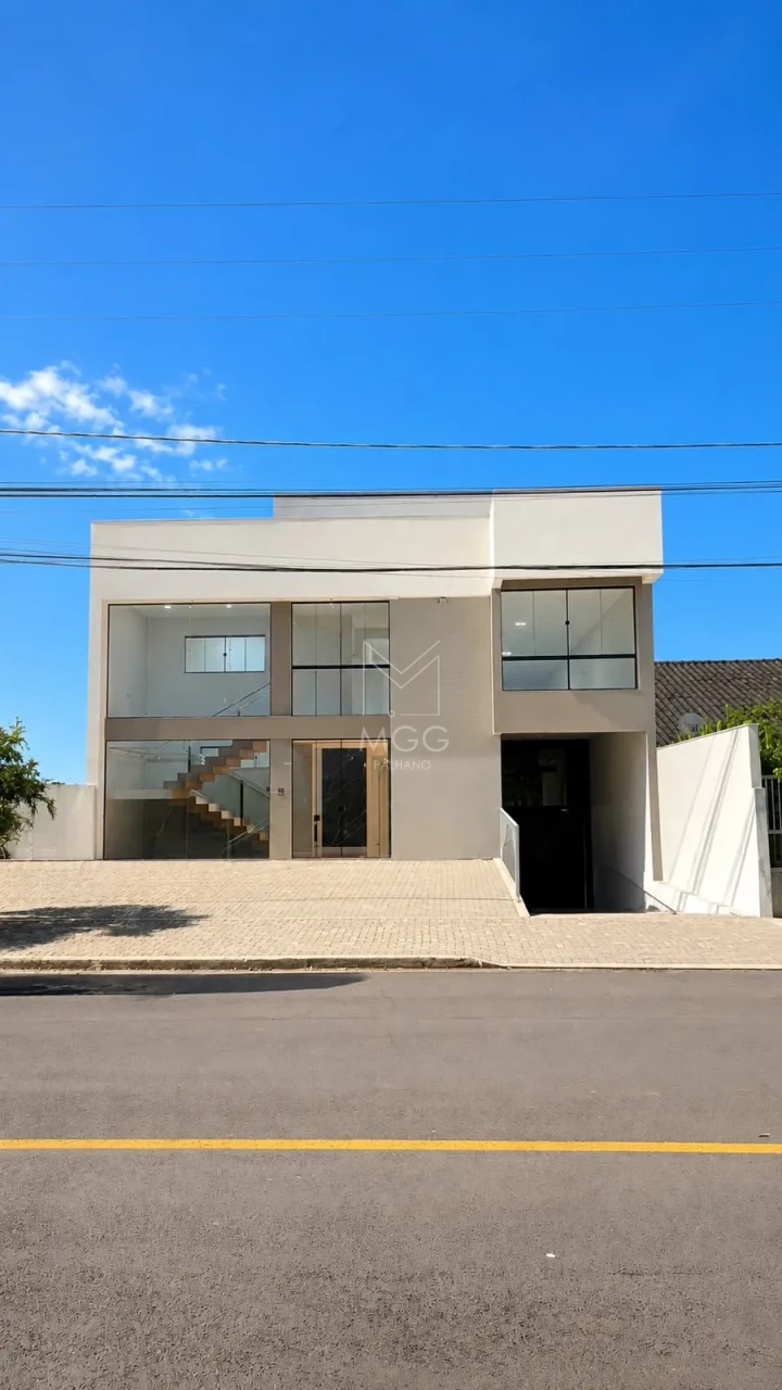 PRÉDIO COMERCIAL