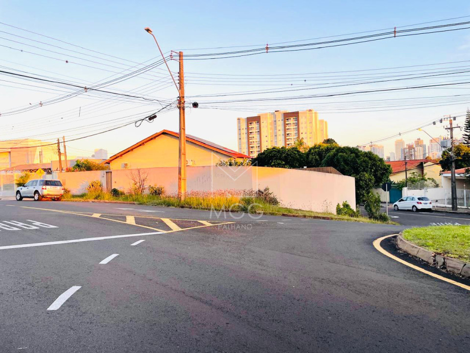 Sobrado Residencial - Comercial