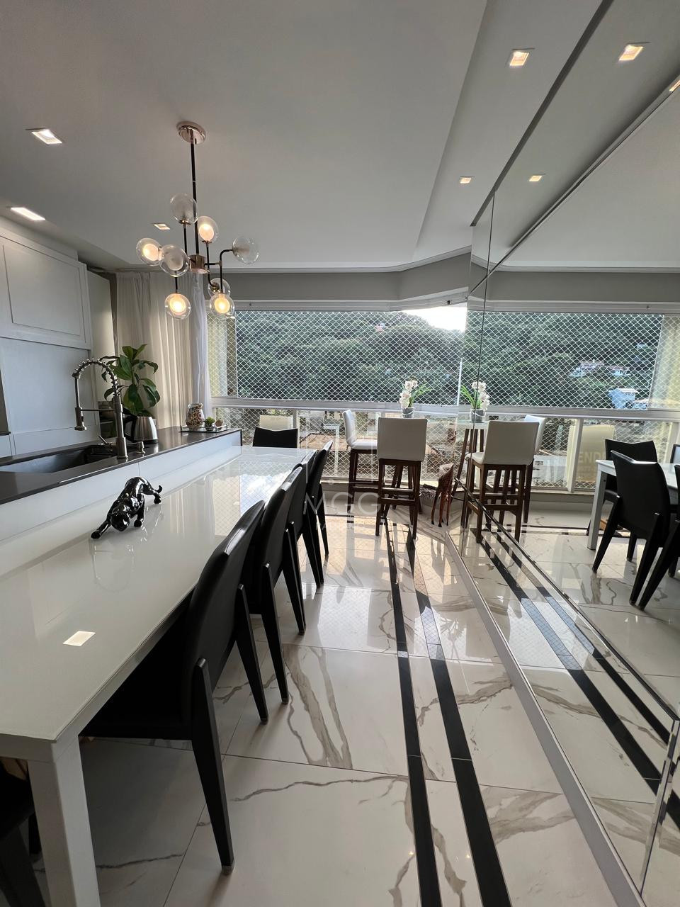 APARTAMENTO EDIFÍCIO ATMOS BEACH