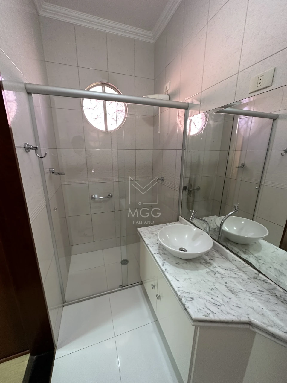 CASA COMERCIAL RUA PARANAGUÁ