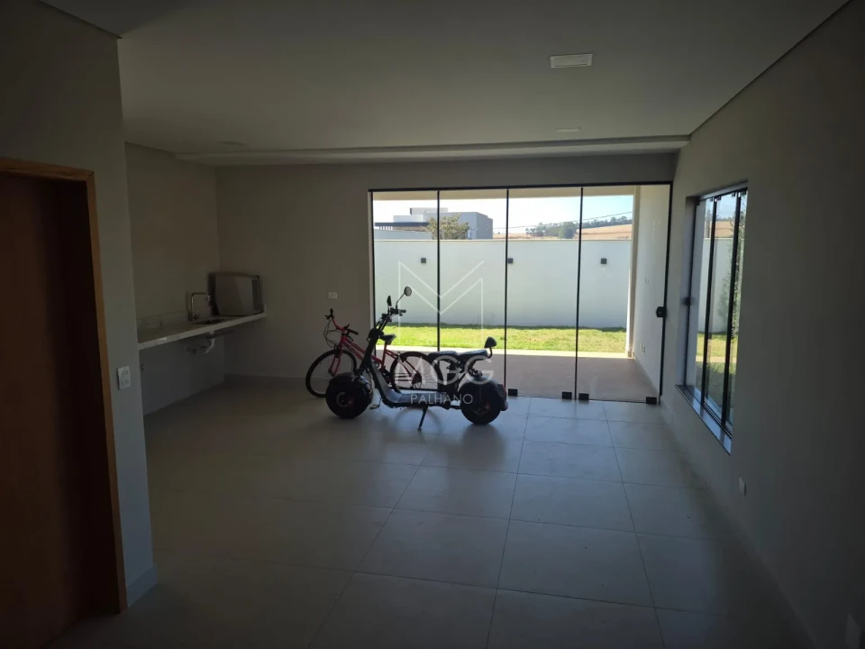 CASA A VENDA CONDOMÍNIO BELLA VITTÁ