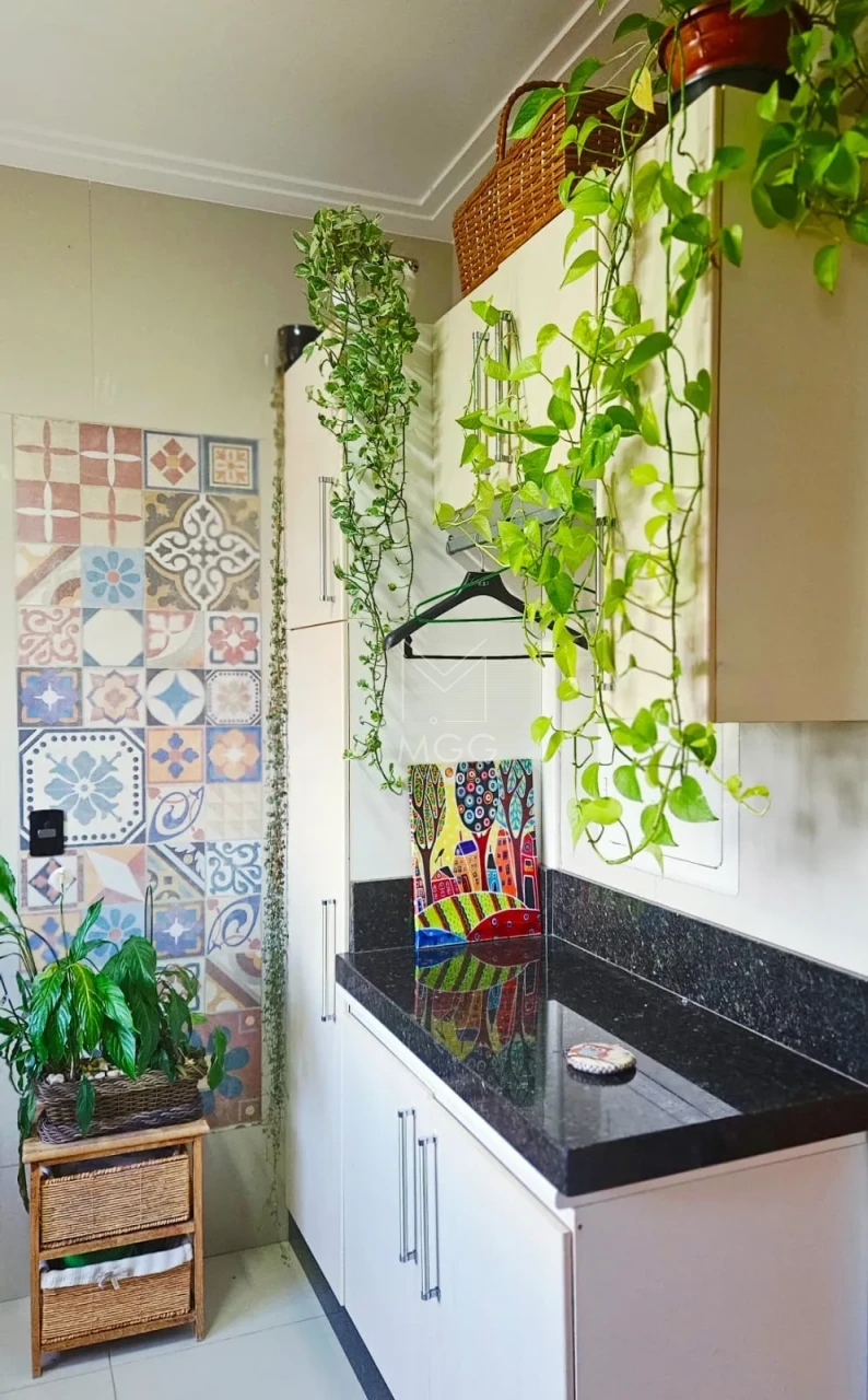 APARTAMENTO EDIFÍCIO FLORESTA NEGRA