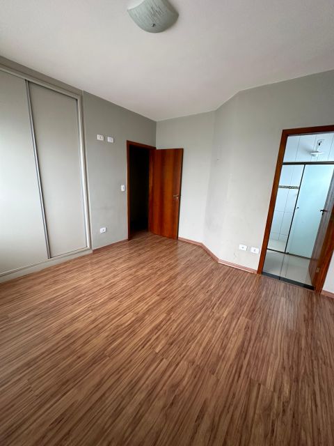Casa - Condomínio Royal Forest